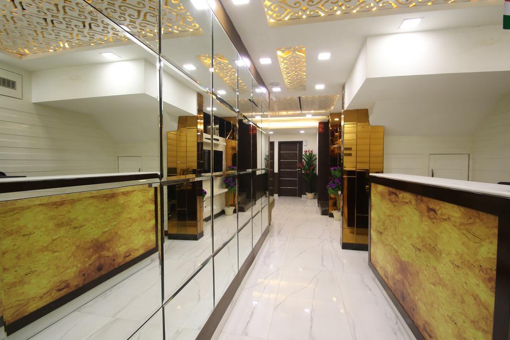 Hotel Hill Palace -Near Karol Bagh Metro Station Делхи Екстериор снимка