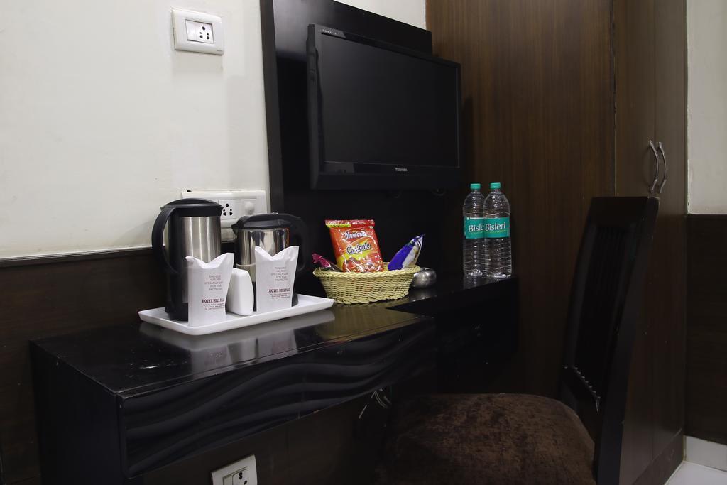 Hotel Hill Palace -Near Karol Bagh Metro Station Делхи Екстериор снимка